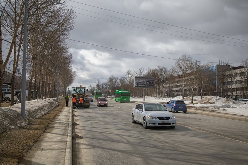 Городские службы приводят в порядок главные дороги  Южно-Сахалинска