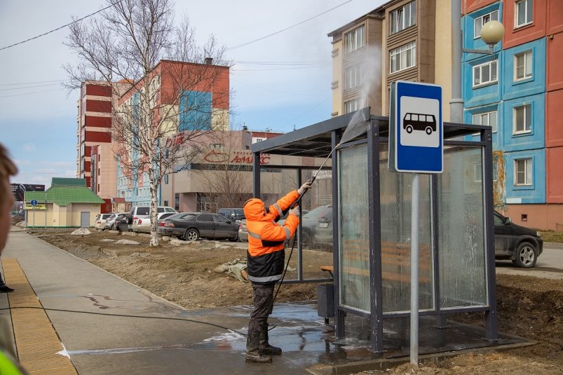 Порядка 80% автобусных остановок Южно-Сахалинска привели в порядок