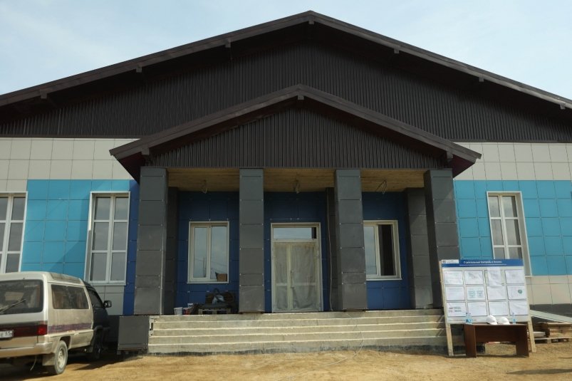 Строительство нового дома культуры в селе Сокол завершено на 74%