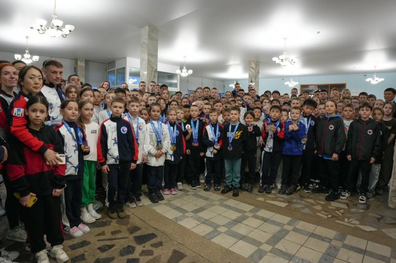 Каратисты с Сахалина взяли 134 медали на чемпионате и первенстве ДФО