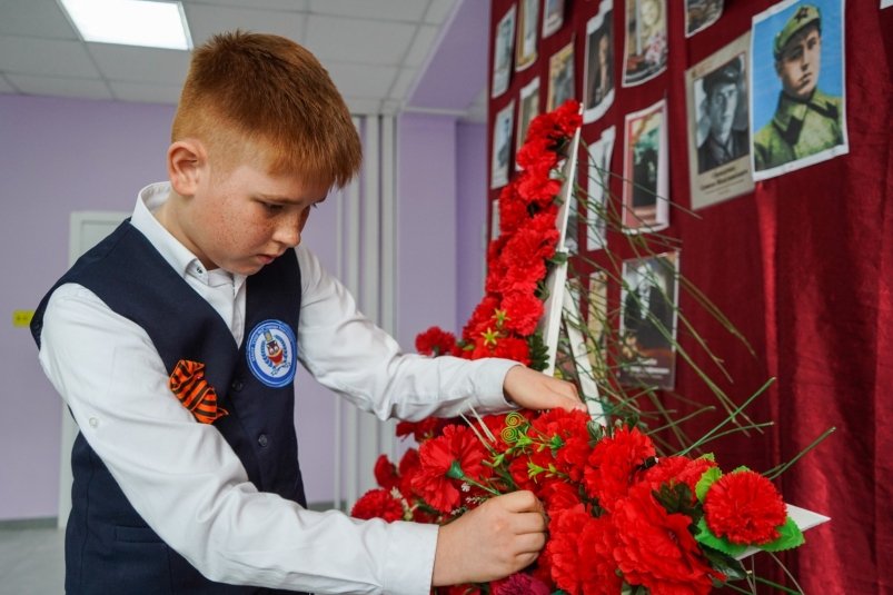 В школах Корсаковского района проходят патриотические акции