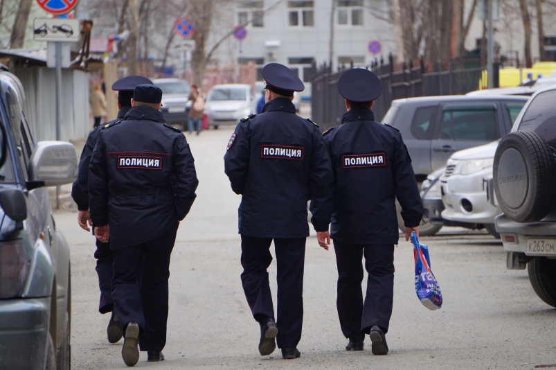 Житель Южно-Сахалинска попался полицейским с партией наркотиков для продажи