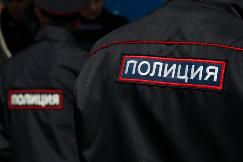 В Южно-Сахалинске инспекторы ДПС обнаружили наркотики  в автомобиле