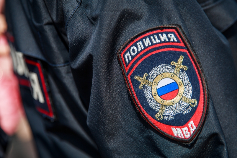 Полиция в Южно-Сахалинске поймала закладчика с поличным