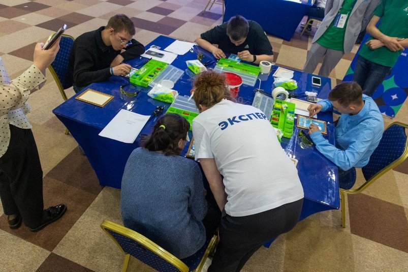 Региональный чемпионат "Абилимпикс" собрал в Южно-Сахалинске 400 конкурсантов