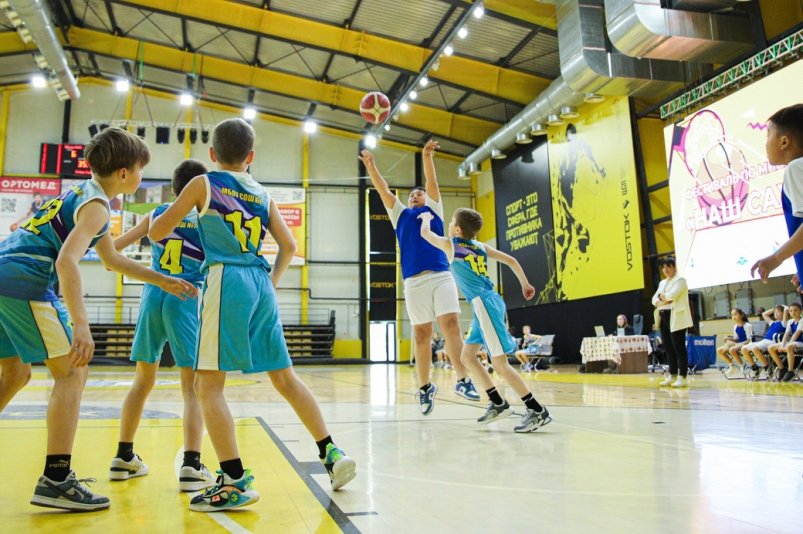 Юные сахалинцы сразились за звание лучших в мини-баскетболе