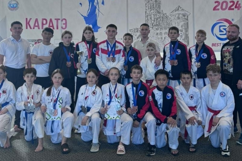 Сахалинская сборная по каратэ привезла 17 медалей со всероссийских соревнований