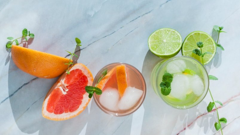 Освежающие секреты летних напитков: как охладиться с пользой — советы
