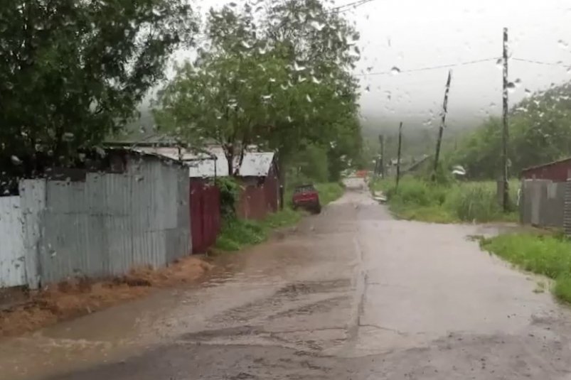 В Углегорском районе из-за циклона подтопило 40 домов