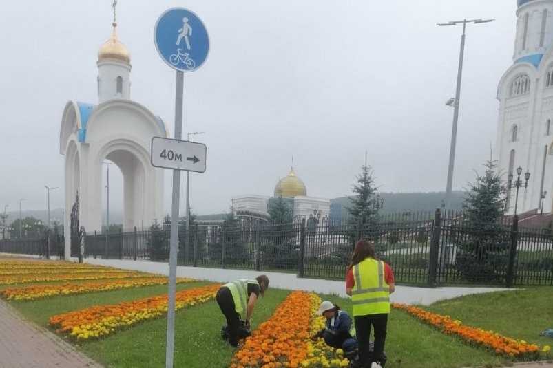 В Южно-Сахалинске продолжается ремонт дорог и благоустройство территорий