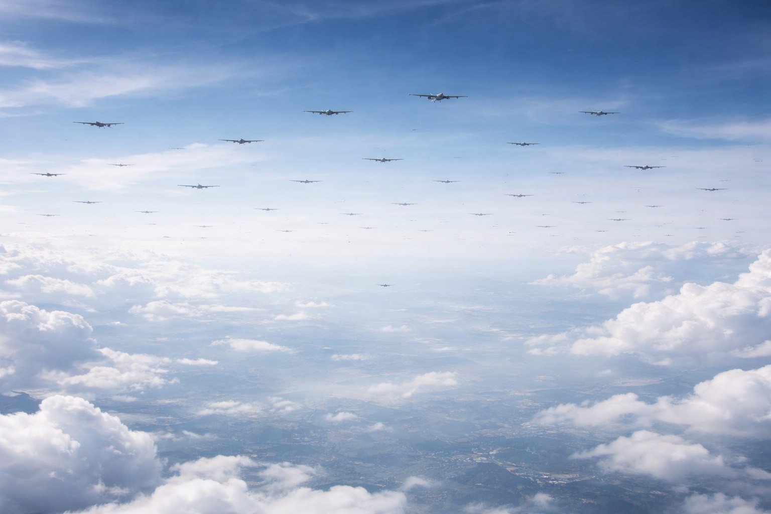 Дроны атакуют регионы РФ Сгенерировано chat.qwen.ai