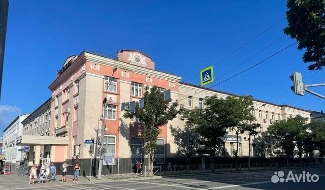 Офис в здании главпочтамта Южно-Сахалинска продают за 332 млн рублей