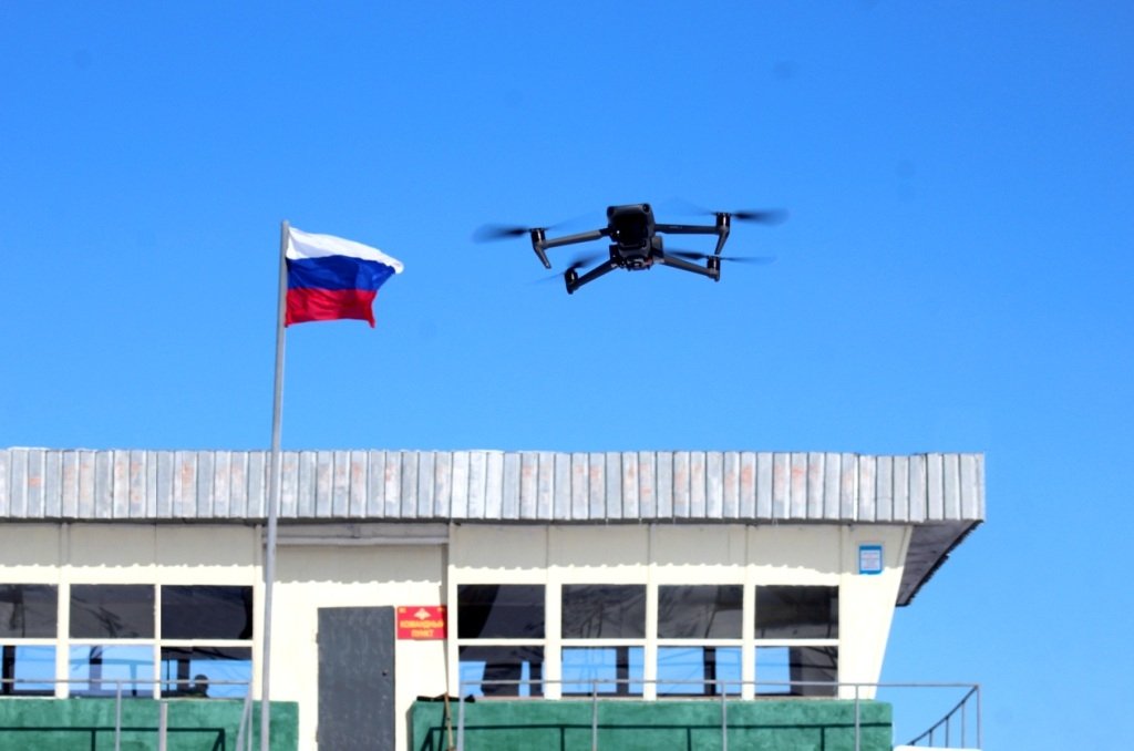 На Сахалине военнослужащие ВВО учатся управлять FPV-дронами пресс-служба Восточного военного округа