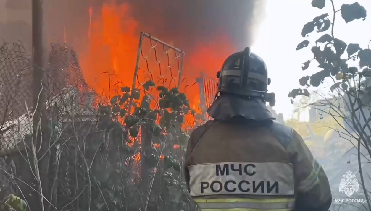 Фото с места происшествия пресс-служба ГУ МЧС России по Сахалинской области