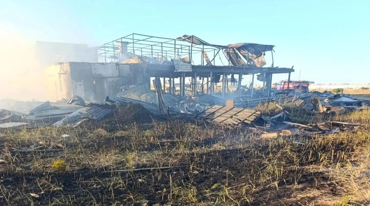 В Корсаковском районе сгорел бывший рыбзавод агентство по делам ГО, ЧС и ПБ Сахалинской области