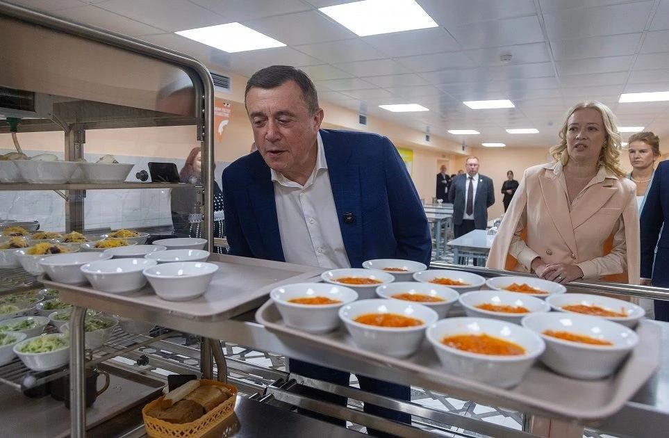 Инспекция губернатора в школе №23 Южно-Сахалинска пресс-служба правительства Сахалинской области