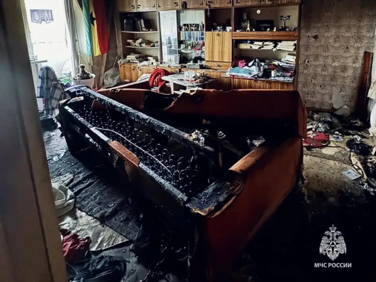 Фото с места происшествия пресс-служба ГУ МЧС России по Сахалинской области